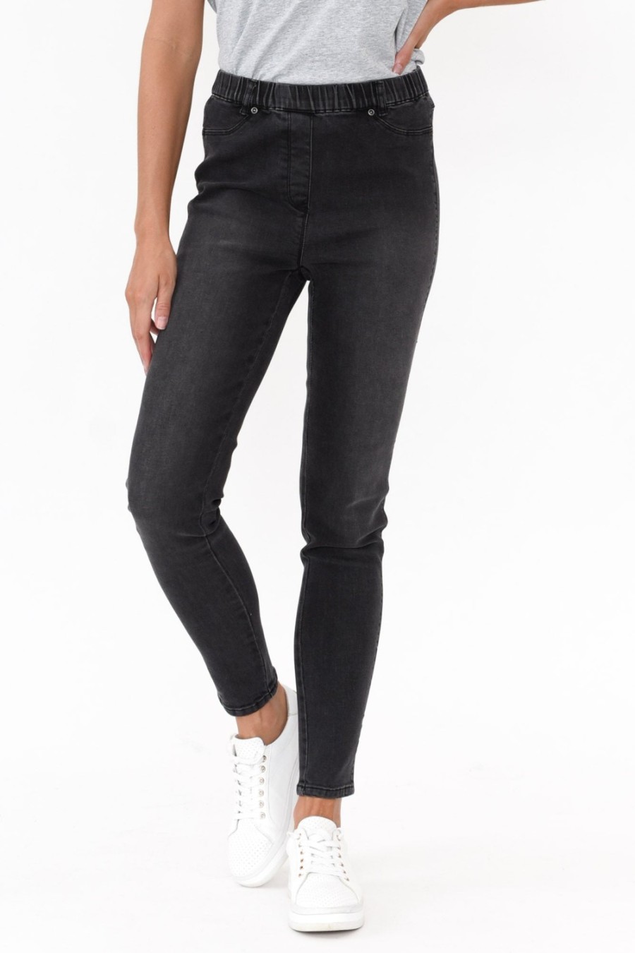 Clothing Cafe Latte Jeans | Courtney Black Denim Stretch Jean