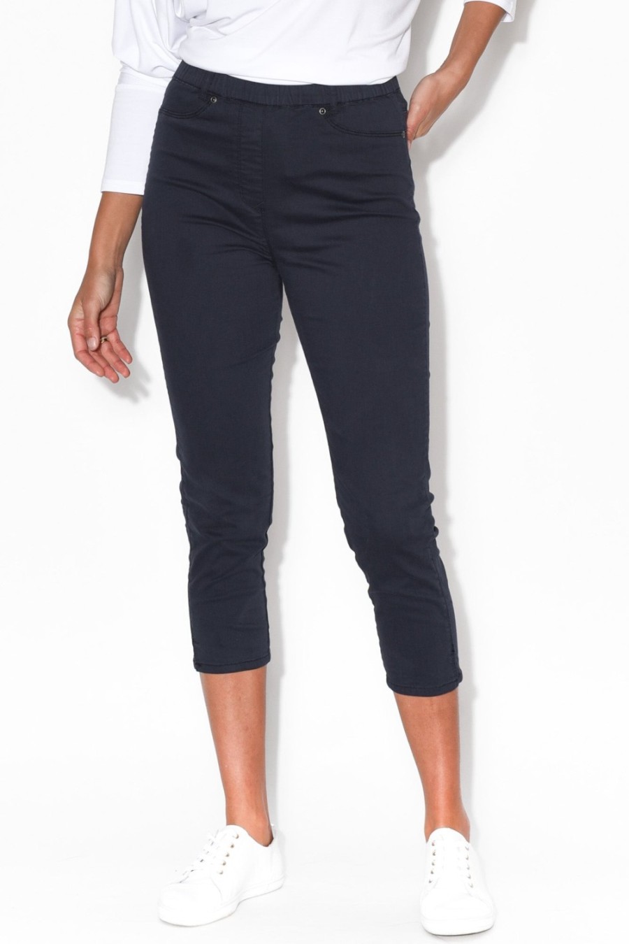 Clothing Cafe Latte Pants | Reed Navy Stretch Cotton Capri Pant