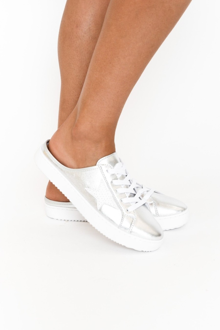 Shoes Alfie and Evie Leather Sneakers | Vango Silver White Leather Mule Sneaker