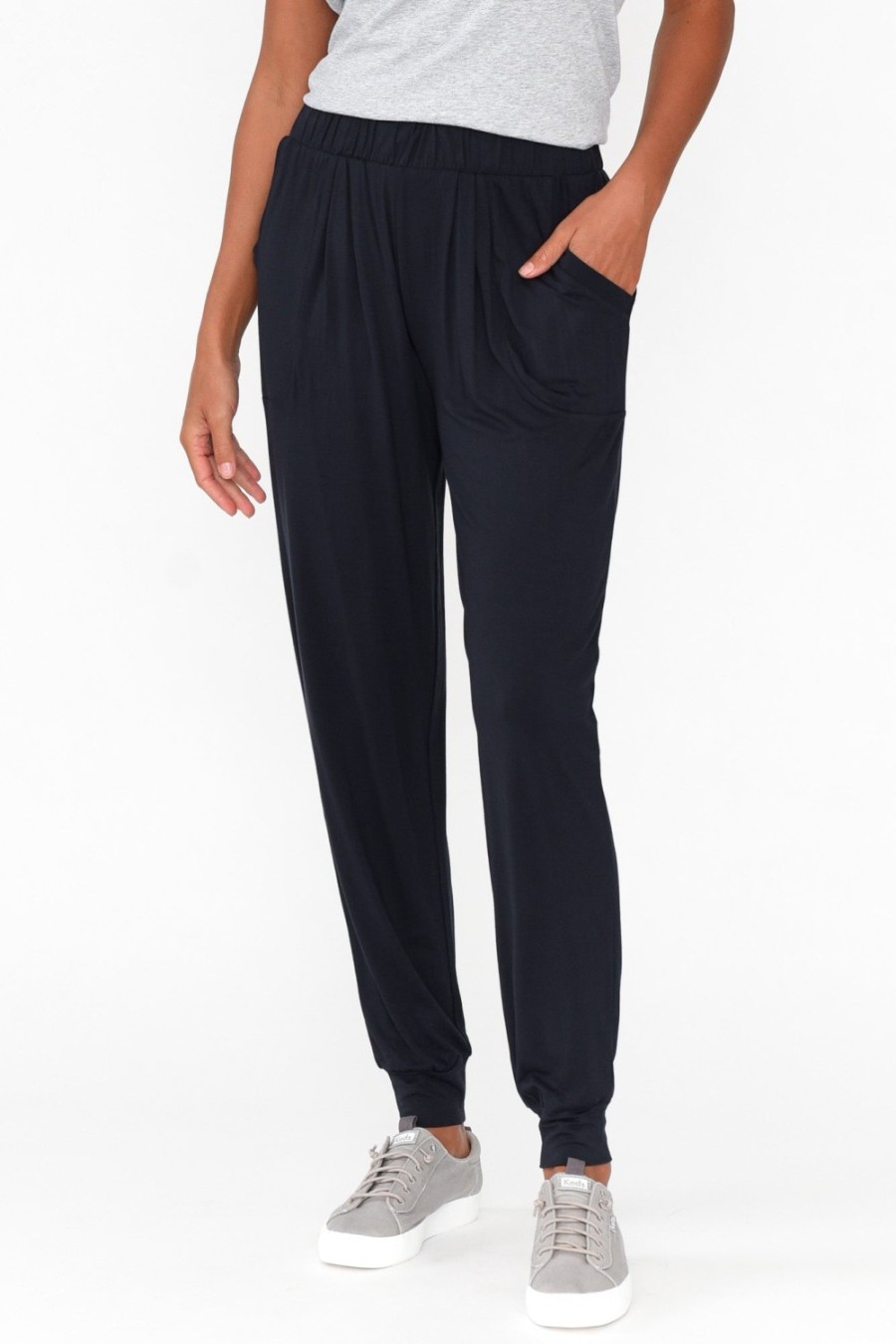 Clothing Betty Basics Pants | Deep Navy Weekend Pant