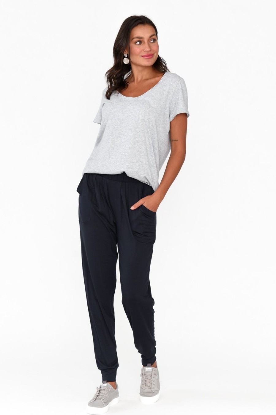 Clothing Betty Basics Pants | Deep Navy Weekend Pant