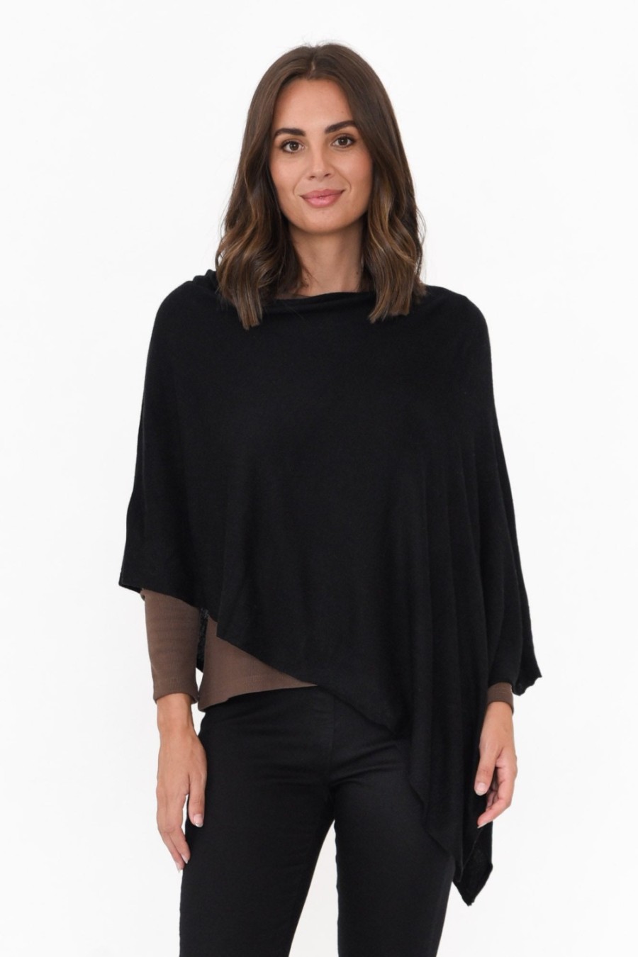 Clothing Lou Lou Ponchos | Carrie Black Cashmere Bamboo Poncho