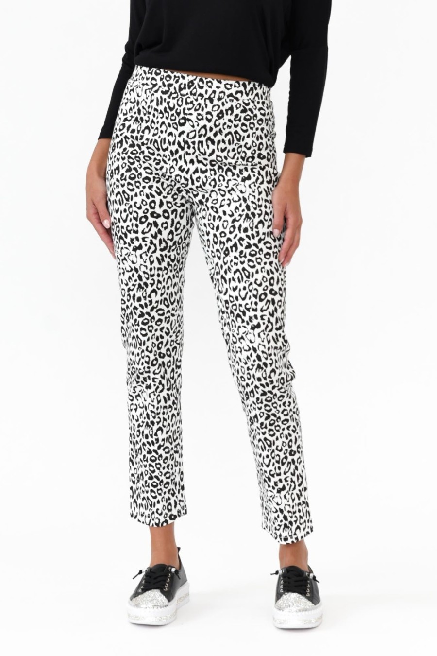 Clothing Whispers Pants | Milo White Leopard Stretch Pant