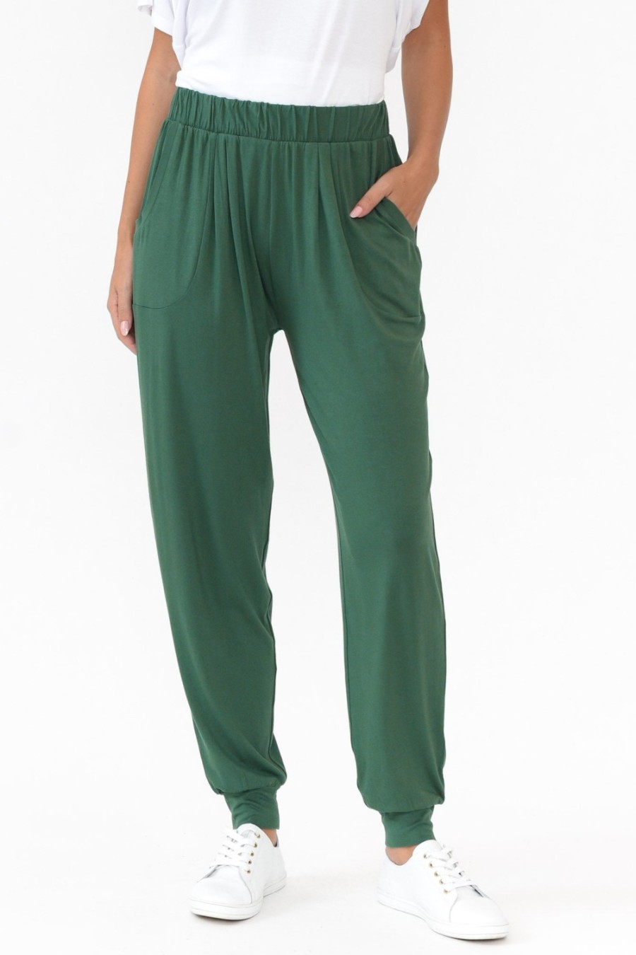 Clothing Betty Basics Pants | Emerald Weekend Pant