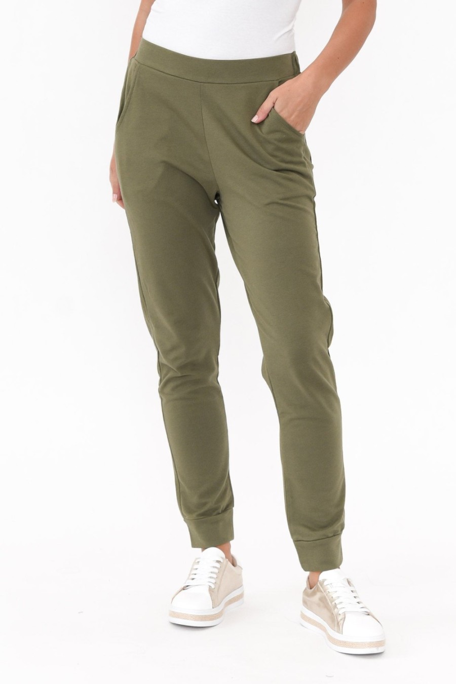 Clothing Betty Basics Pants | Lindsay Khaki Cotton Jogger Pant