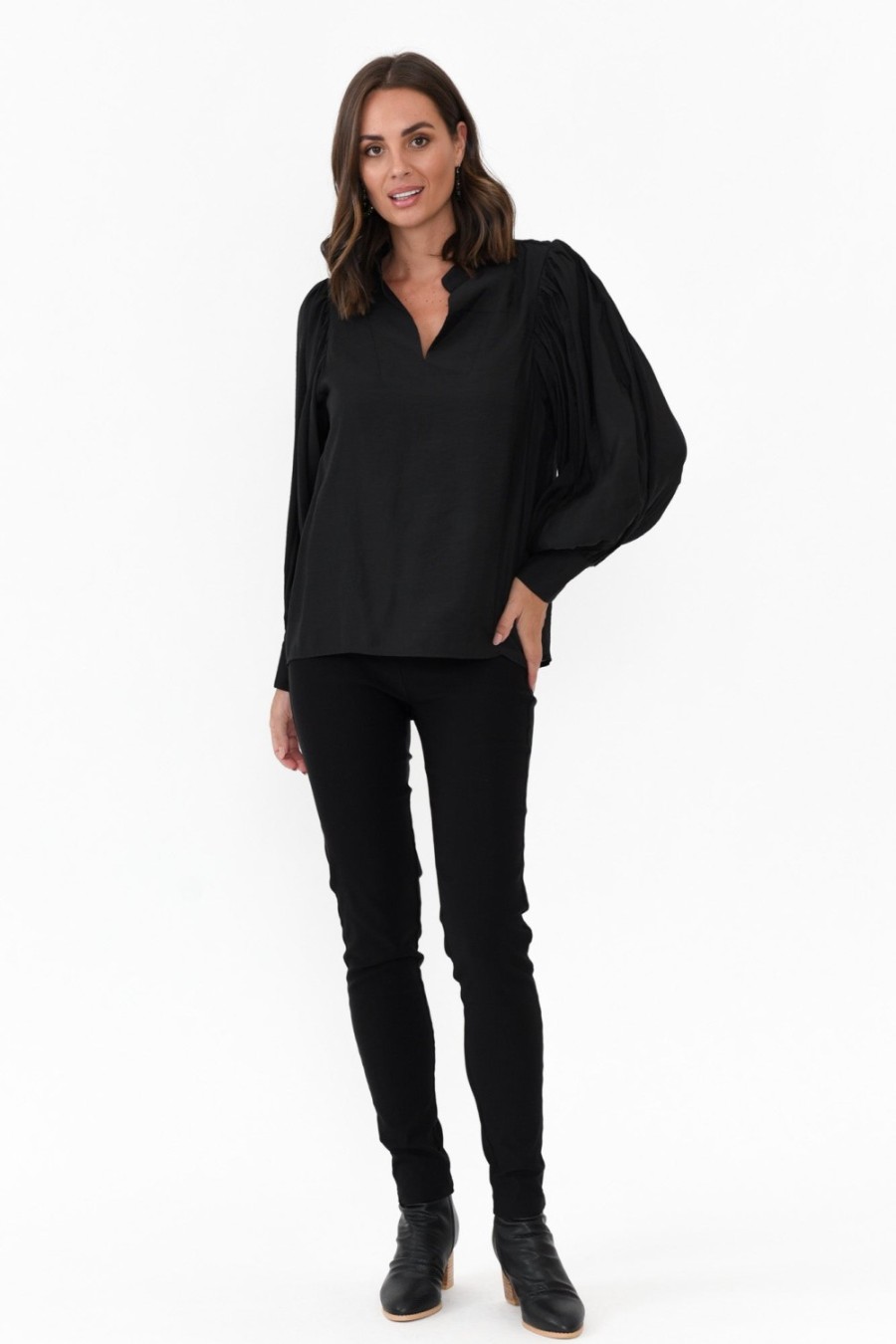 Clothing Cali and Co Cotton Tops | Kane Black Cotton Blend Top