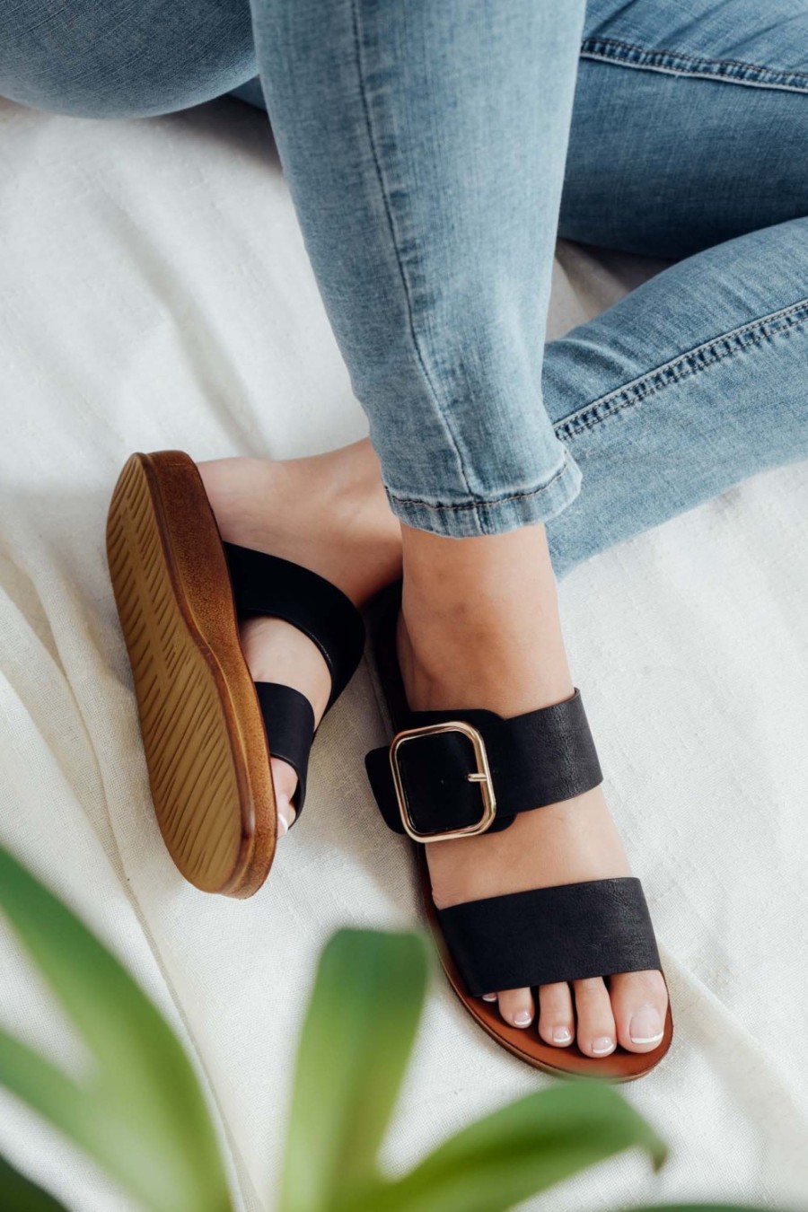 Shoes Los Cabos Slides | Doti Black Buckle Slide