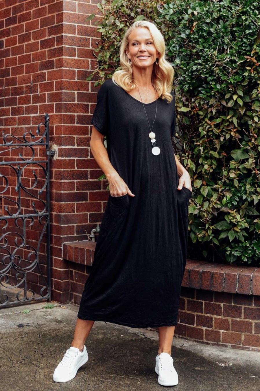 Clothing Cotton Village Cotton Dresses | Black Pocket Crinkle Cotton Draped Dress