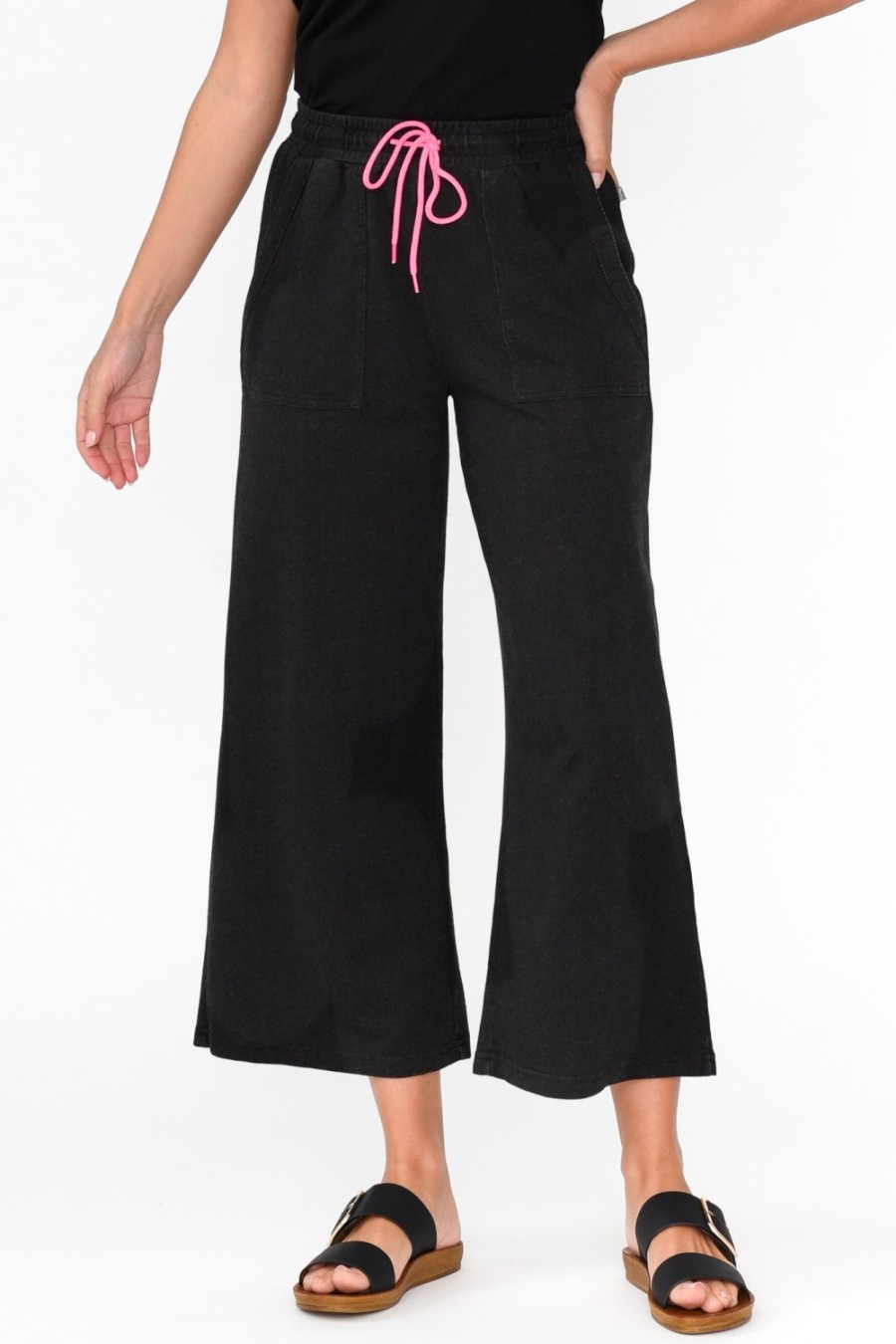 Clothing One Ten Willow Pants | Mariam Black Relaxed Track Pant