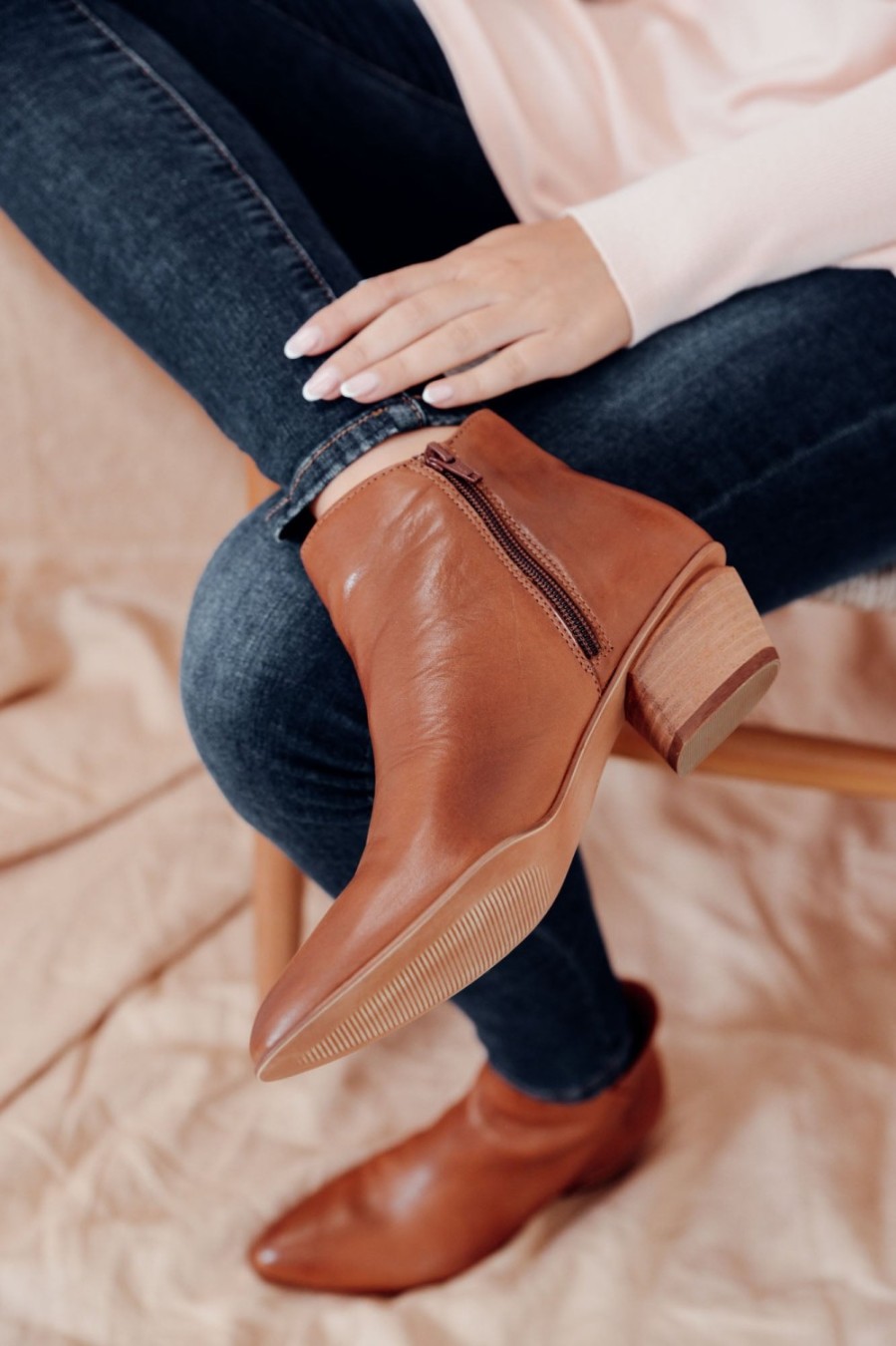 Shoes EOS | Weston Brandy Leather Ankle Boot